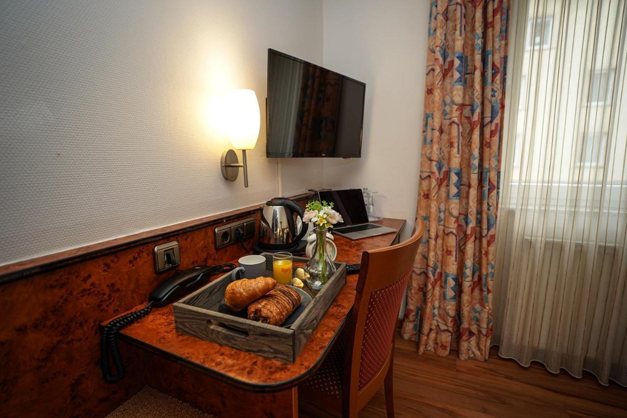 Hotel Miramar Am Roemer Frankfurt nad Menem Zewnętrze zdjęcie