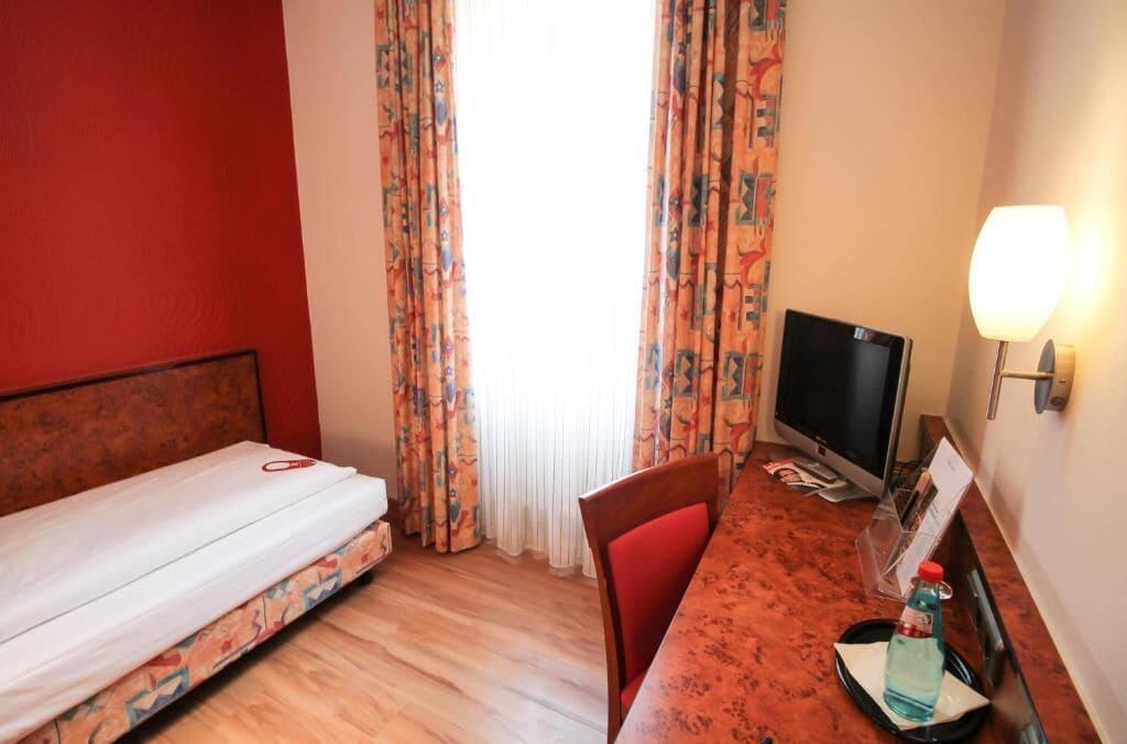 Hotel Miramar Am Roemer Frankfurt nad Menem Zewnętrze zdjęcie