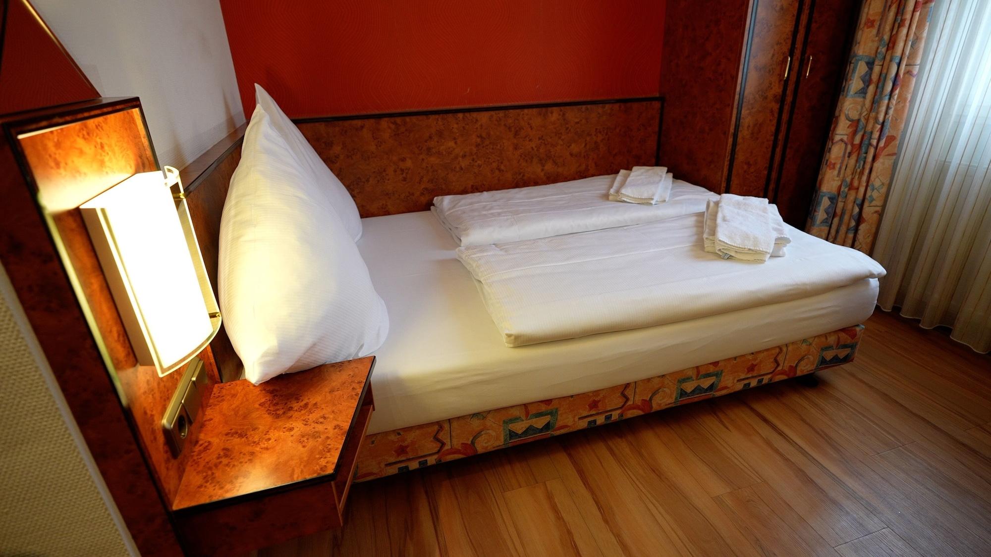Hotel Miramar Am Roemer Frankfurt nad Menem Zewnętrze zdjęcie