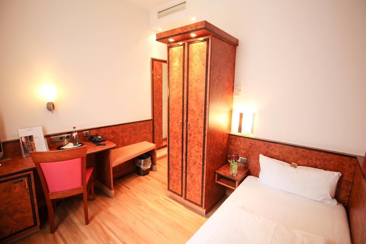 Hotel Miramar Am Roemer Frankfurt nad Menem Zewnętrze zdjęcie